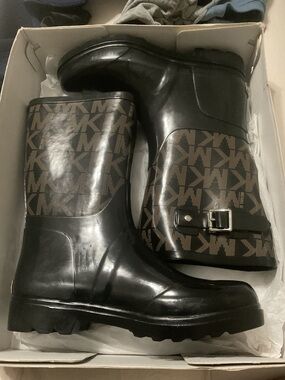 Michael Kors Black & Brown Logo-Print Women's Rain Boots
